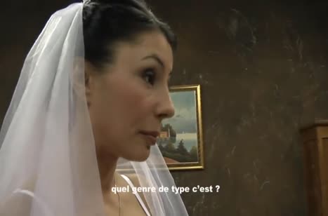 Невесту Sofia Gucci чувак классно шпилит на столе